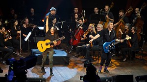 Rodrigo y Gabriela featuring the Austin Symphony Orchestra | Austin City Limits