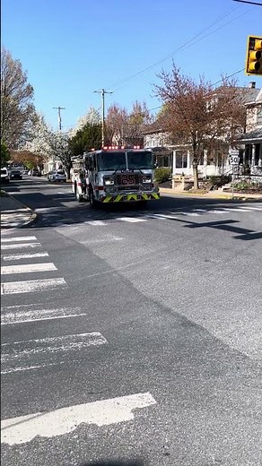 Lititz Engine 25-2 Responding