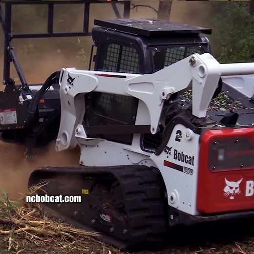 Installing a Bobcat Forestry Applications kit: Protecting the engine
