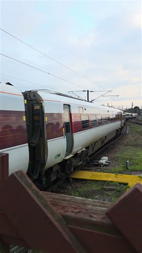LNER Azuma 801210 departing Darlington for London Kings Cross - 18th Nov 2025 #trainspotting #lner