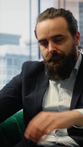 Clarity creates clients. Refine your message and watch everything shift. Book your FREE VIP 1:1 consultation today: https://coachjenclarke.com https://americabusinesscoach.com https://bit.ly/AmericaBusinessCoach #JenMClarke #PremiumClientsWithJen #AcceleratorBusinessGrant #AIBusinessGrowth #AIForEntrepreneurs #PremiumClientStrategy | Jen Clarke