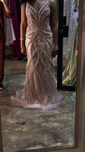 NASHVILLE , this SUNDAY WE OUTSIDEEEE !!! 😍 Meet us at Beauty and Blush Parlour ( 2207 Buchanan St, Nashville, TN 37208 ) from 1-4pm to Prom Dress Shop !! Text NASHVILLE to 7088976569 to RSVP , or RSVP online ! #Prom2026 #Prom2025 #Prom2027 #NashvillePromDresses