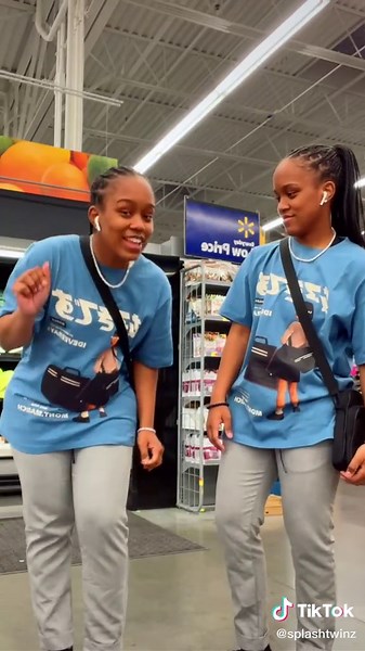 Gay twin Vs. Straight twin 😭❤️ ( I love how Ona hyped me up ) #fyp #twins