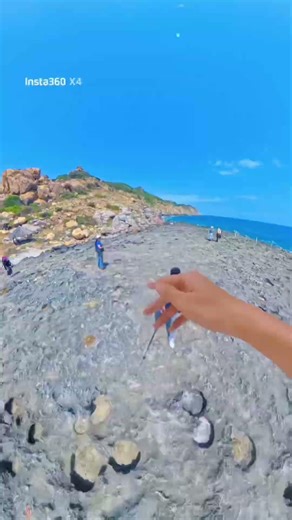 Shoot beautiful selfie videos with unique Insta360 effects with me 😉 #vietbach360vlogs #insta360