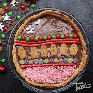 This pie is giving Elf vibes 🍬 | Twisted