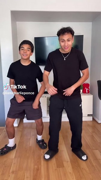 Mienteme Tribal Trend 😅 #charlieponce