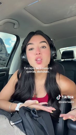 Goddess Valeria — Tan lejos de ti como tú querías
