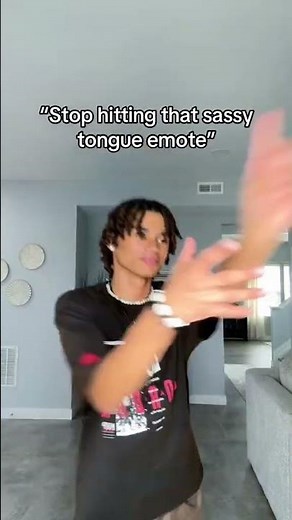 😝✌️ #tiktok #relatable #funny #samiotsara #imsamii