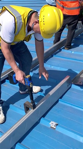 Hand-held punching machine#punching #steel #automatic #tools #foryou