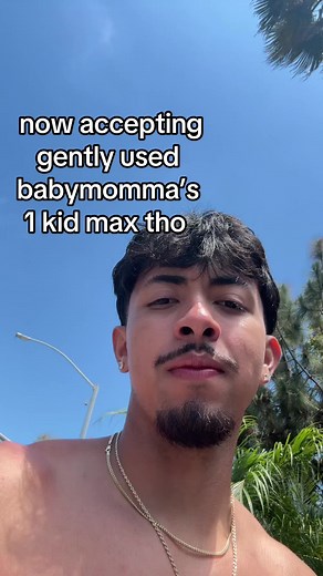 crashingorc (@crashing.orc)’s video of having one kid
