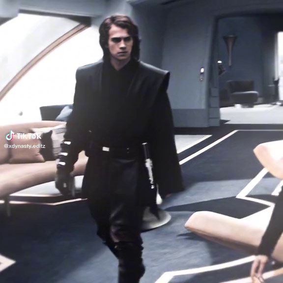 The Evolution of Anakin Skywalker into Darth Vader