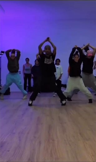 Teaching Berlin how to Lite Feet 🇩🇪🗽 #dance #litefeet #streetdance #Berlin #NYC #youtubeshorts