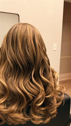 Kara Hair Salon on Instagram: "Fresh cuts. Bold looks. Real confidence ✂️🔥 From classic to modern — we create styles that move with you. If you’re ready for a change, this is your sign. 📍 KARA Hair Salon 12040 98th Ave NE, Suite 201 Kirkland, WA 98034 📞 (206) 482-6165 📲 @karahairsalon ⸻ 🔍 #SeattleHair #KirklandHair #HairTransformation #ModernHair #HairReels"