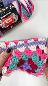 Decorative Granny Square Join - Zig Zag join For a more decorative join that is easy to work up, try a zig zag join! It’s essentially a slip stitch join except that you always insert your hook from the outside in. Shop the yarn: https://bit.ly/4iLOST2 | Red Heart Yarns
