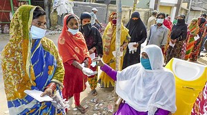 Suvendu's brother's car attacked, driver thrashed in Contai