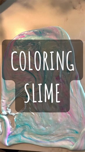 𝕊𝔼ℕ𝕊𝕆ℝ𝕐 𝕊𝔸𝕋𝕌ℝ𝔻𝔸𝕐 Coloring and playing with slime is an activity my girls love! They had never tried coloring it with markers, and it was so much fun! After making the slime, they got right to coloring it. If it wasn’t dark enough or the color they wanted, they would just flatten it back out and add more color! Making your own slime too? Here’s how we did it: 1️⃣ Mix 12 oz glue and 1 1/2Tbsp baking soda 2️⃣ Add 3Tbsp contact solution 3️⃣ Mix well and drain excess liquid * If needed, p