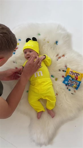 Чернігівський виробник дитячого одягу HelloWorld