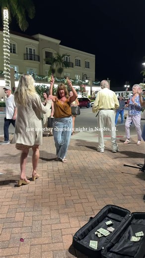 another wild Thursday night in downtown Naples 😂 #naples #naplesflorida #thursday #floridalife