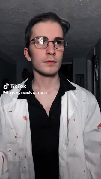 Mad Father showing new victims the lab 🥰 💉🎎🥼 #madfather #cosplay #rpghorror #alfreddrevis #meme