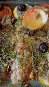 Extra tasty and juicy Baked Mackerel Fillets 🐟🍋🍅 This dish features tender mackerel fillets baked with a blend of Mediterranean ingredients for a delightful flavour explosion! It is an easy recipe to make, you will only need to put everything in the oven for about 20 minutes and dinner is served. Ingredients: -4-5 mackerel fillets -1 lemon, sliced -2 tomatoes, sliced -1 tablespoon capers -a drizzle of extra virgin olive oil -1 teaspoon garlic powder -salt -black pepper -a few olives -1 tables