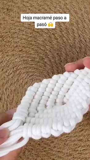 20K views · 608 reactions | Hoja macramé 珞 Aprende macramé desde cero con nuestro Programa Online de Macramé. Obten Información de nuestro programa en el LINK de mi PERFIL  #manualidades #manualidadesfaciles #manualidadesencasa #diy #macrame #macrame #diyhome #nudos #mujeres #hechoamano #fyp #foryou | All Manualidades | Facebook