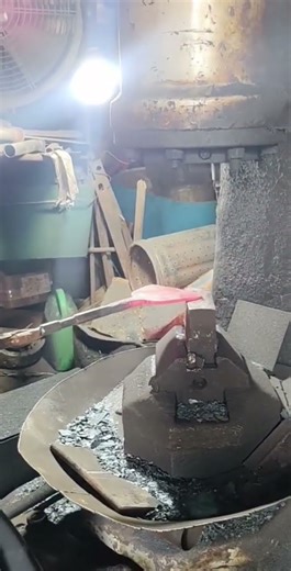 Hot Metal Shaping with a Hammer