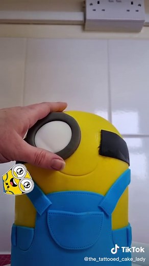 Creating a Minion Character Cake