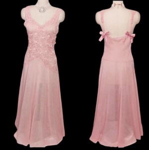 Vtg Victoria's Secret Strawberry Ice Cream  Satin Bow Back Nighty Slip Lingerie