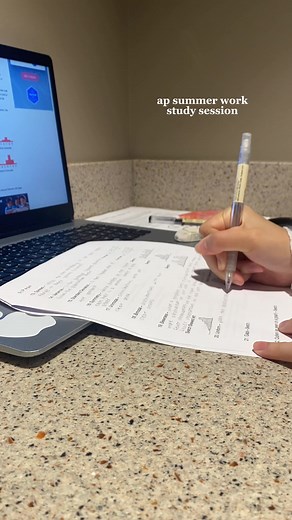 do my summer homework with me #studentlife #digitaldiary #student #digitaldiaries #highschoolstudent #school #highschool #study #studytok #studygram #schoollife #productive #motivation #studymotivation #minivlog #studyvlog #studymotivation