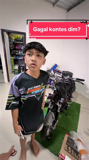 Gagal kontes🤣🤣 H-jam mau kontes kok masih pretelan to @dimas_ditdim #stylomodifikasi #ditdimvlog #hondastylo #kontesmodifikasi