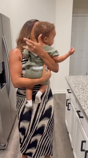 When Kai starts walking while Anthony is not around! | Henry David