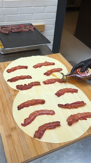 656K views · 2K reactions | Bacon & Fries Puff Pastry! Flaky layers, crispy bacon, and golden fries 縷肋 | Chefclub Network | Facebook