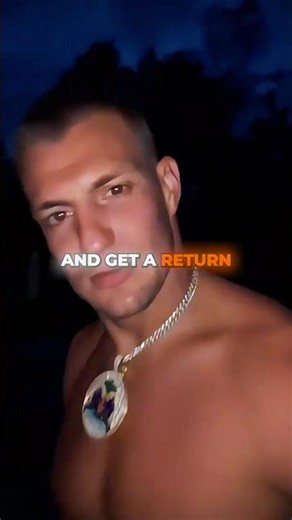 🤯 Rob Gronkowski NEVER Spent His NFL Salary... 😳 #NFL #Shorts
