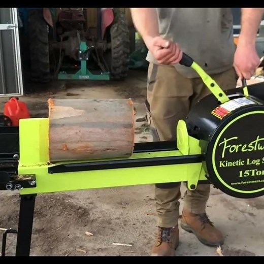 Forestwest 18ton Kinetic Log Splitter Split Hardwood #logsplitter #forestwest #firewood
