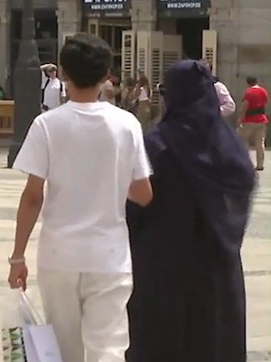 El PP y Vox proponen prohibir el burka y el niqab