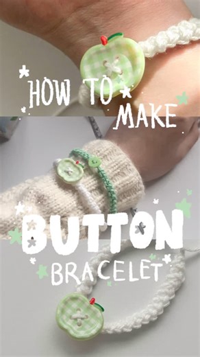은방울 Lily on Instagram: "🍏*+• +) 처음 사슬 만들 때, 꼬리실 길게 남겨주세요! Leave a long yarn tail when making the starting chain! - sc : single crochet 짧은뜨기 ch : chain 사슬 - 코바늘로 귀여운 단추 팔찌 만들기! 낯선 기법이지만 계속 반복이라서 난이도 엄청 쉬워요! 혹시 천천히 뜨는 버젼 원하시면 또 만들어올게요.. ♡ - - - - - - - - - - - - - - 단추는 선물 받은거라 정보가 없습니다..! 🥲 실은 gazzal baby cotton 바늘은 5호 (얇은 실에 살짝 큰 바늘로 써주세요!) - - - - - - - - - - - - - -"