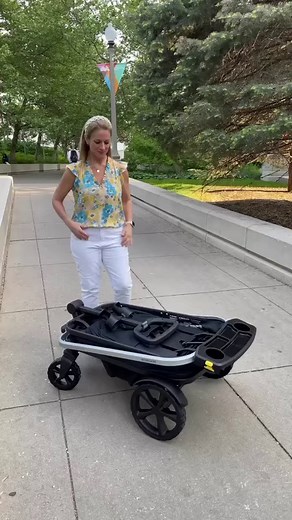 991K views · 7.7K reactions | Introducing the latest BOB Gear wagon - the ultimate convenience for parents! With just one hand and three effortless steps, you'll be ready to roll in no time.  Available now on Amazon when you click here https://amzn.to/3YNjTgS #Amazonfinds #FounditonAmazon | Amazon Finds | Facebook