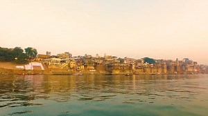 Ganges: The River That Sustains India — and the Crisis It FacesOpis