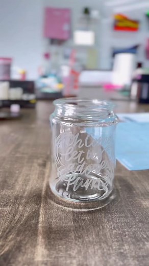 Creative Glass Engraving Tutorial with Cricut for Christmas Decor