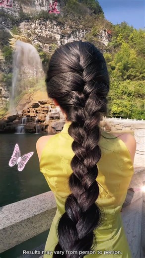 You should really try this batana oil shampoo to strengthen your hair and activate your hair follicles.#shampoo #hairtok #hairgrowthtips #batanaoil #hairgrowth