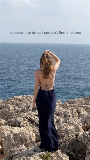 Mendi Sews | Sewing for beginners | This dress has officially become my favorite one at the moment 🤍 I made it using a lightweight viscose, and from the very first stitches,... | Instagram