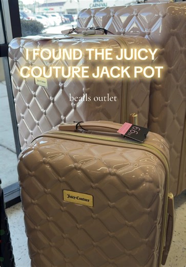 Don’t be like me and sleep on Bealls I DID NOT KNOW THEY HAD THE BEST JUICY COUTURE ITEMS 😍💋✨🎀 @Bealls Outlet @beallsstore #bealls #beallsfinds #shopping #juicycouture #ShoppingSpree