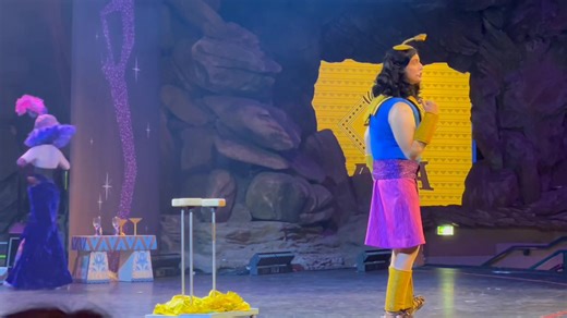 5.1K views · 169 reactions |  Yzma et Kronk en chair et en os !   Seeing Yzma and Kronk as face characters was definitely a vibe!  | DLP Report | Facebook