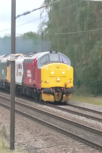 4 Cl 37's - 37418 + 37508 Powering Through Castle Hills With Tones And Thrash #class37 #loram