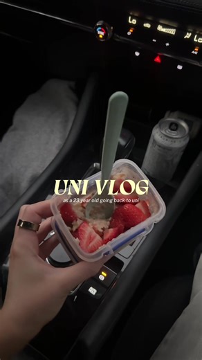 What a Friday at uni looks like for me! #unistudent #unitok #univlog #backtouni #matureagestudents Uni in Australia Back to Uni Uni vlog Uni class Mature age student Going back to uni Uni life