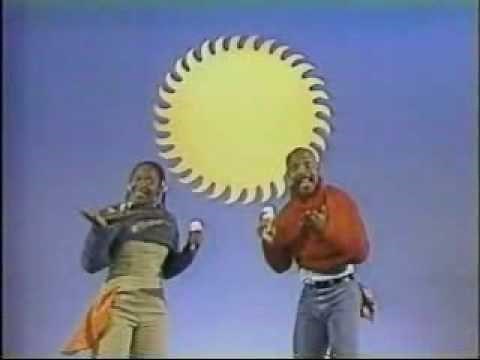 Classic Sesame Street - Gordon and Olivia cooperate