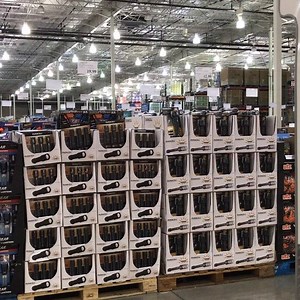 I asked Jon to pick up Marjorie’s favorite: Costco’s Chicken Flautas. He sends me this video. THAT ISN’T ENOUGH JON! #billhandelshow #Costcoruns | The Official Bill Handel Show