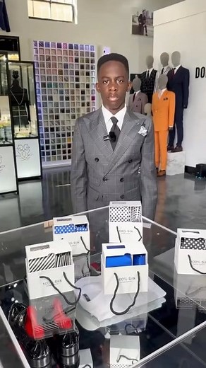 Who’s still rocking the matchy-matchy tie and pocket square combo? According to our Fashion Director, Dacyn Mofor, your pocket square should complement your tie—not match it. Time to elevate your style! 💼👔 #StyleTip #DonMorphy #FashionForward #howto #donmorphy #tips #styling #style #styletips #donmorphy #dallas #teach #dallastx #ny #whitepants #fashion #newyorkstylist #dallasstylist | Don Morphy