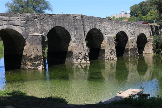 The 300-Year-Old Croatian River Bridge Cars Still Cross Today - Total Croatia