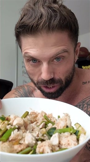 HOW I ATE 1000G OF #carbs A DAY 👇